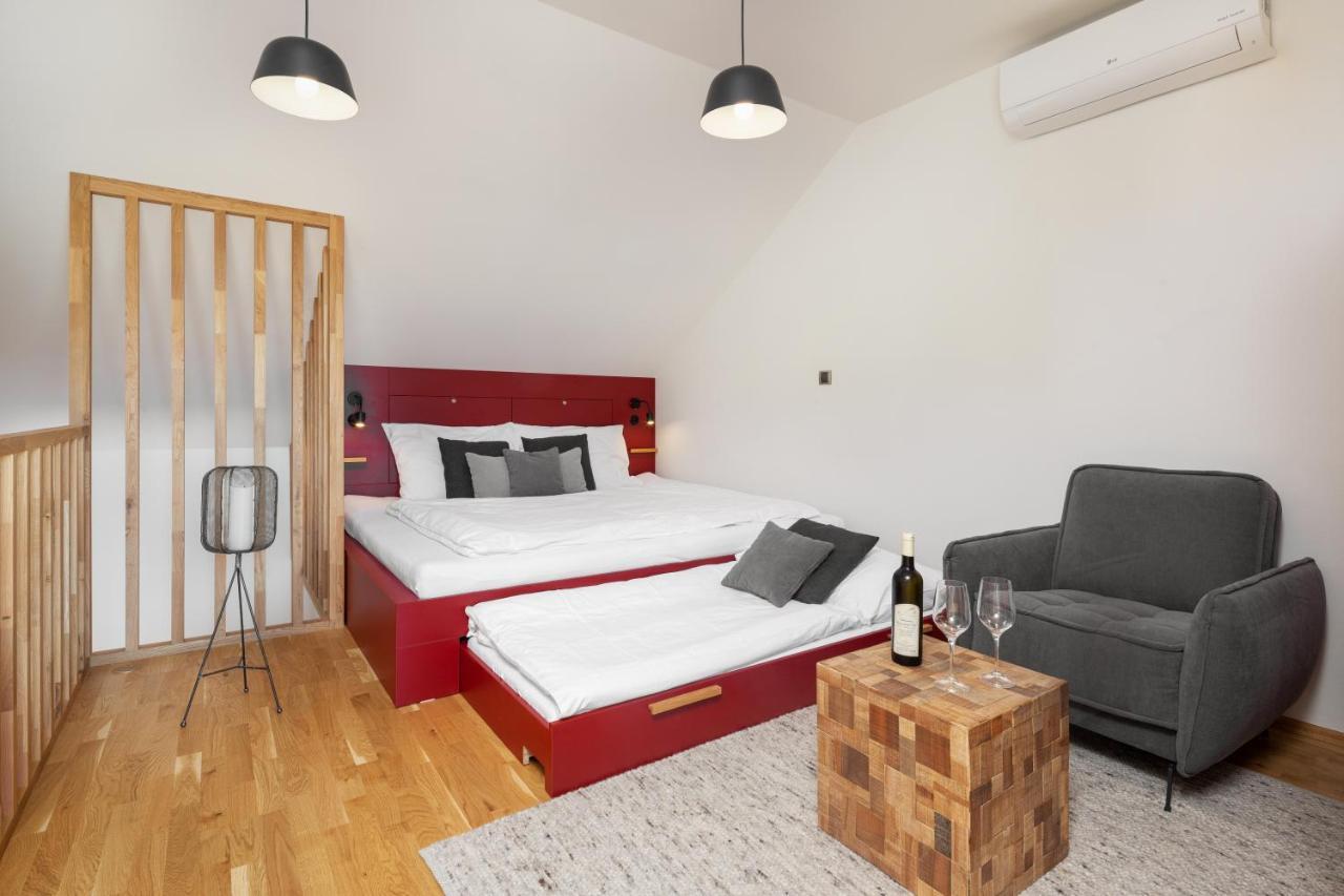 Rezidence Konevova, Mikulov Apartment ภายนอก รูปภาพ